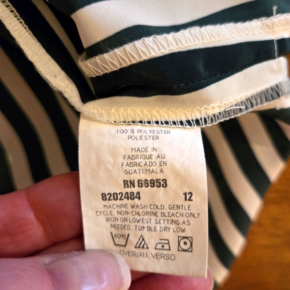 Leslie Fay Black & White Striped Woman's Ling Sleeve Blouse Size 8 Petite - Picture 16 of 16